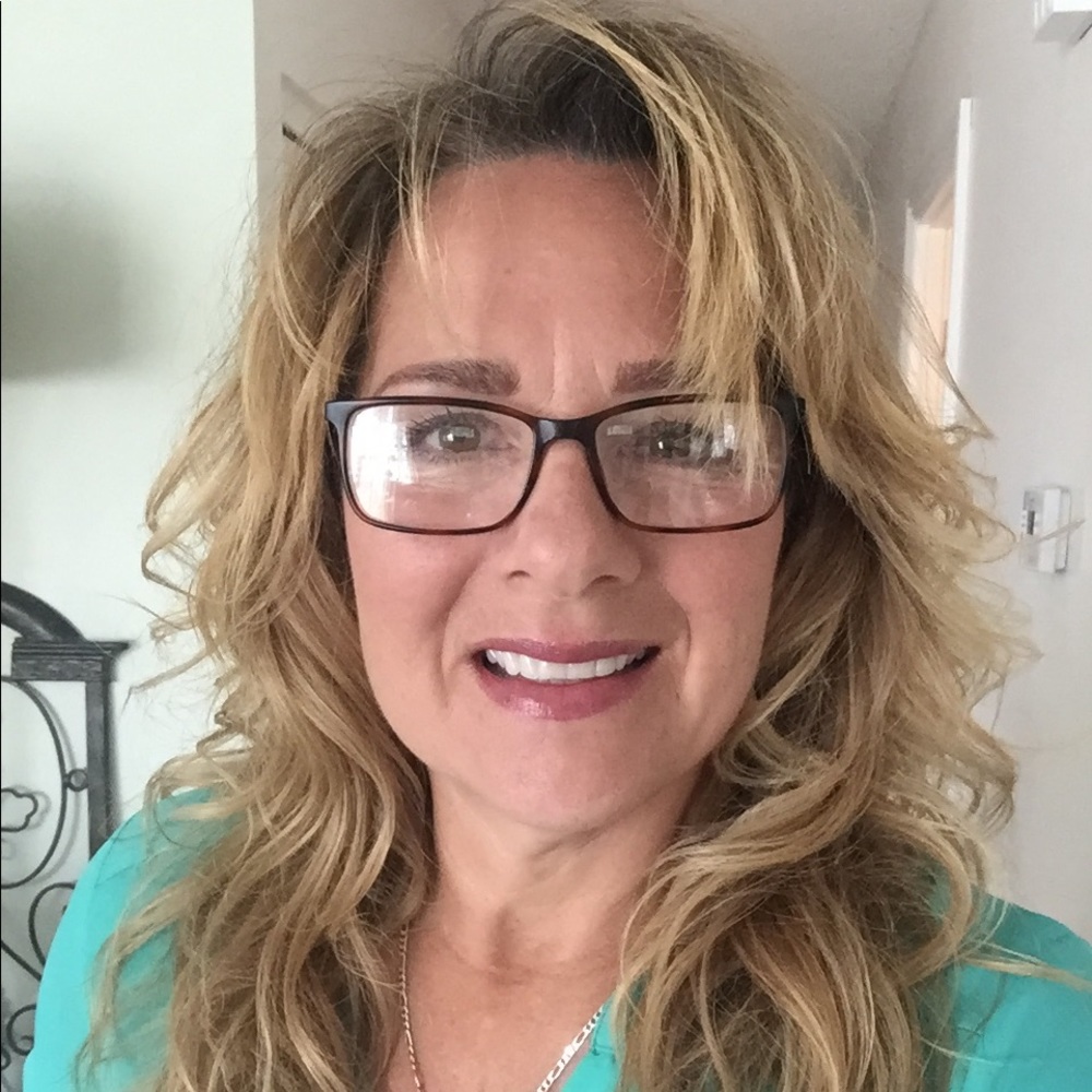 Meet your Posher, Paula
